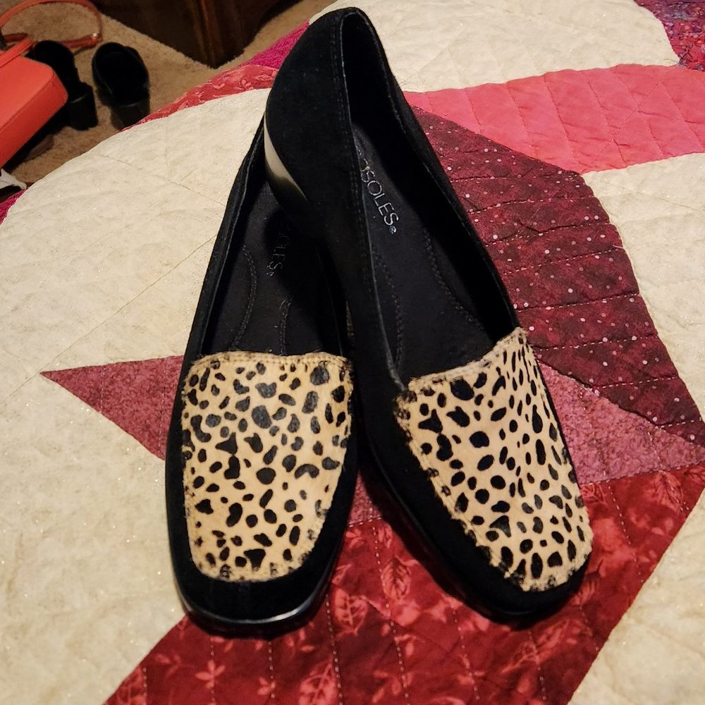 AEROSOLES Black Suede Leather Calf Hair Slip On Loafer Shoes EUC